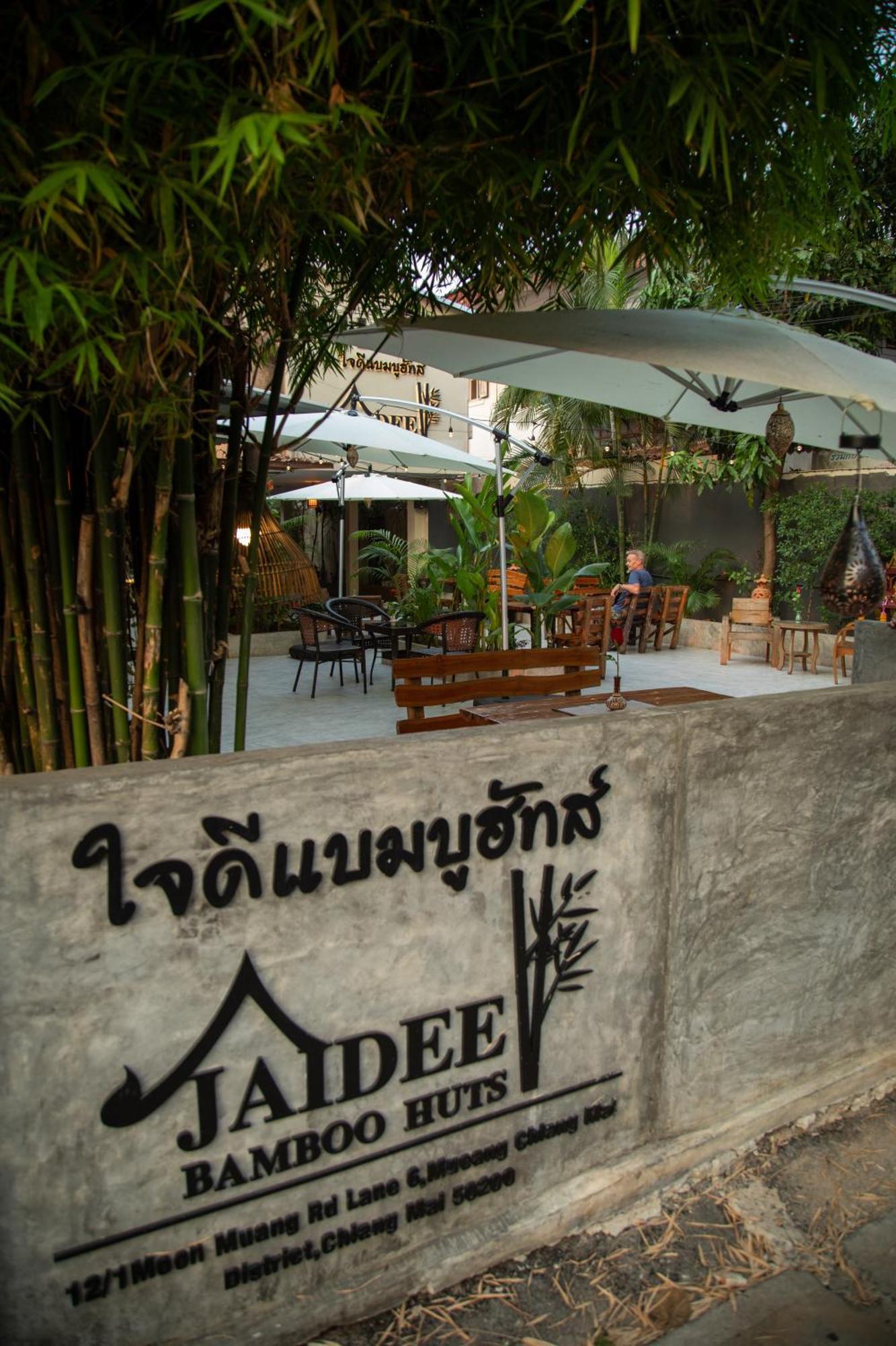 Boutique Hotel & Restaurant, Jaidee Bamboo Huts Chiang Mai Esterno foto