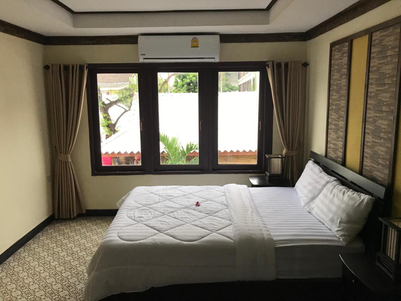 Boutique Hotel & Restaurant, Jaidee Bamboo Huts Chiang Mai Esterno foto