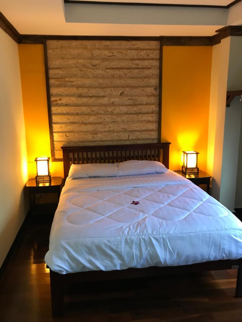 Boutique Hotel & Restaurant, Jaidee Bamboo Huts Chiang Mai Esterno foto