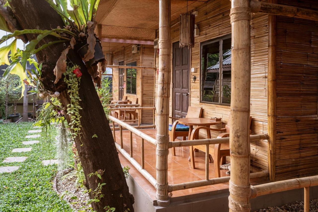 Boutique Hotel & Restaurant, Jaidee Bamboo Huts Chiang Mai Esterno foto